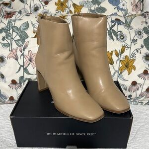 Women's Tan Ankle Boots MIA